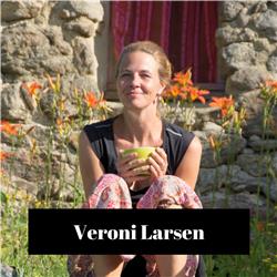 Stilteretraites, je eigen triggers ontdekken en de discipline van geluk met Veroni Larsen