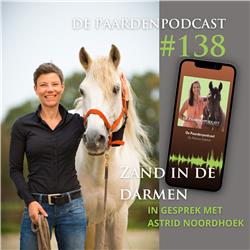 #138 Help, zand in de darmen - Astrid Noordhoek