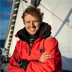 Jelmer van Beek, schipper van Team JaJo een jong en grotendeels Nederlands team. 