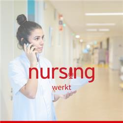 S2E3: Humor als verpleegkundige interventie: ‘Je hoeft echt geen rode neus op te zetten’